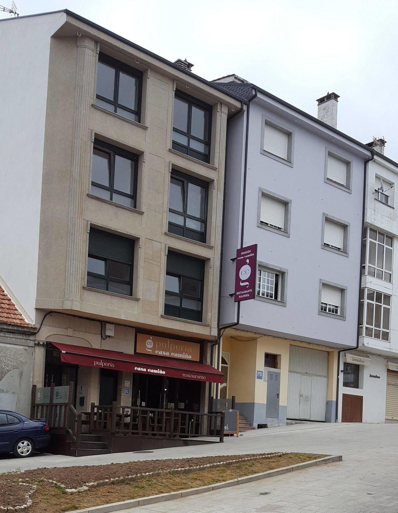 Pension Restaurante Casa Camino Palas de Rei Dış mekan fotoğraf